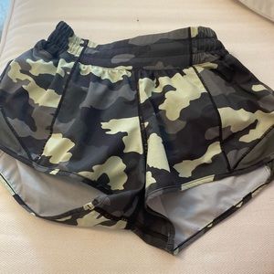 Lululemon shorts camo hotty hots